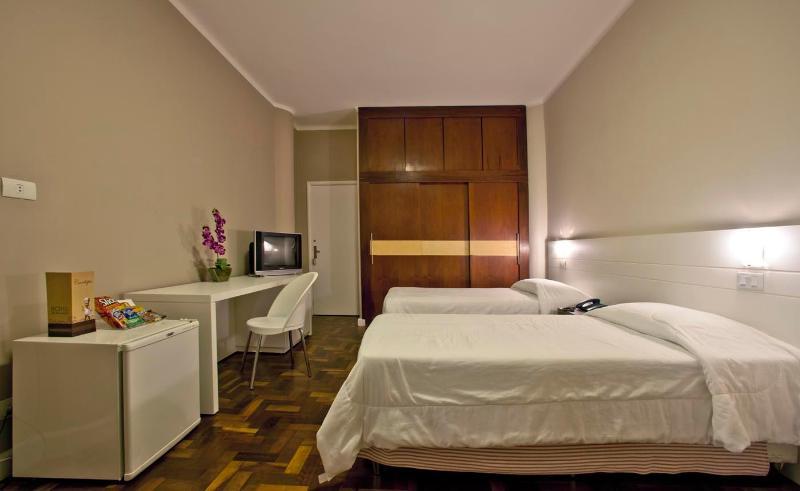 Hotel Centro Europeu Curitiba Exterior foto